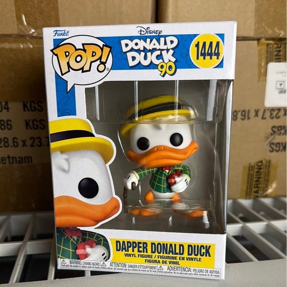 Funko Pop! Disney Dapper Donald Duck Figure #1444! - Picture 2 of 7